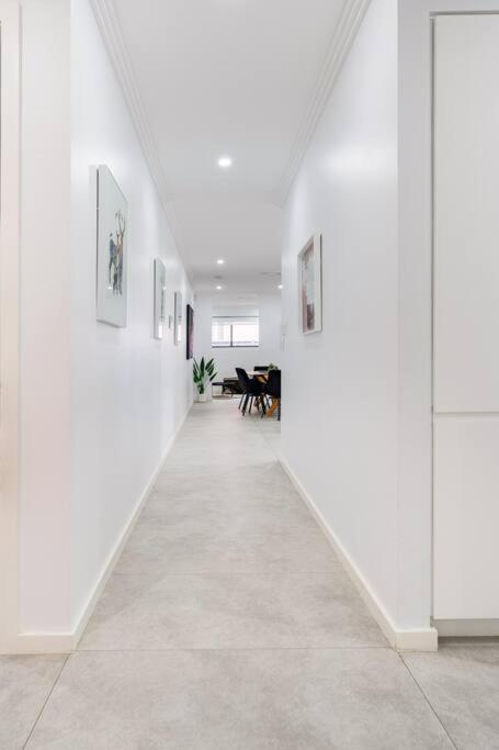 Neat 4 Bedroom In Catherine Fields Narellan 외부 사진