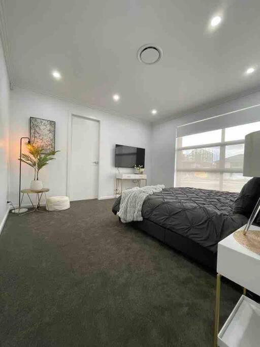 Neat 4 Bedroom In Catherine Fields Narellan 외부 사진