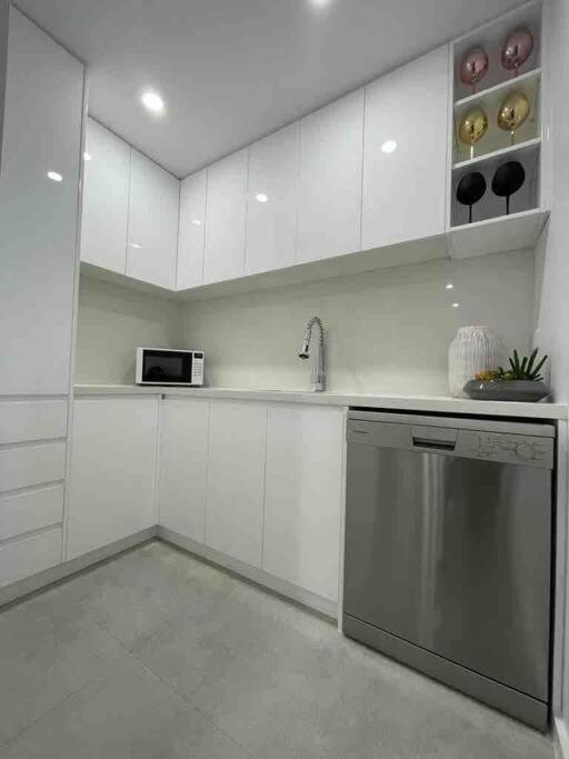 Neat 4 Bedroom In Catherine Fields Narellan 외부 사진